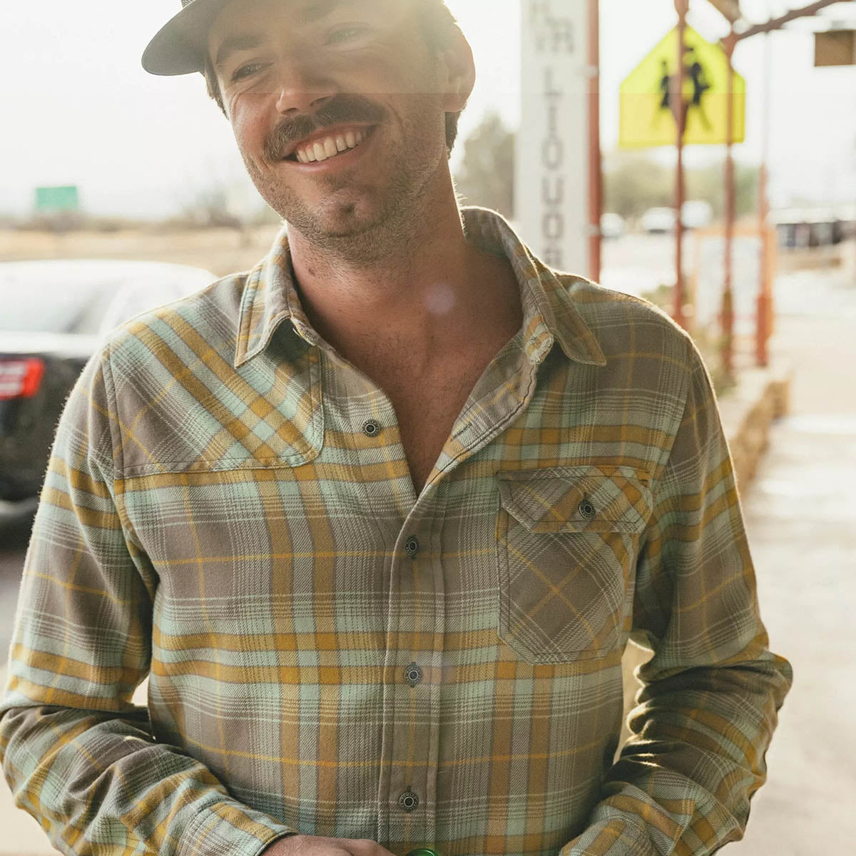 Howler Brothers Harkers Flannel Shirt - Men's | Kempton Plaid : Taupe