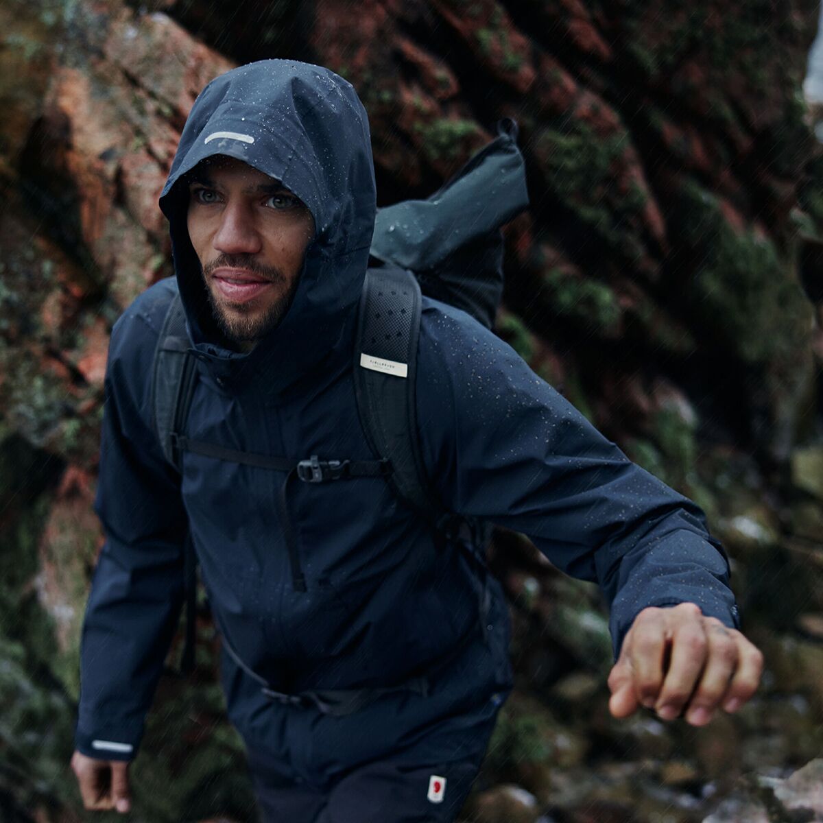 Fjallraven HC Hydratic Trail Jacket - Men's | Dark Navy