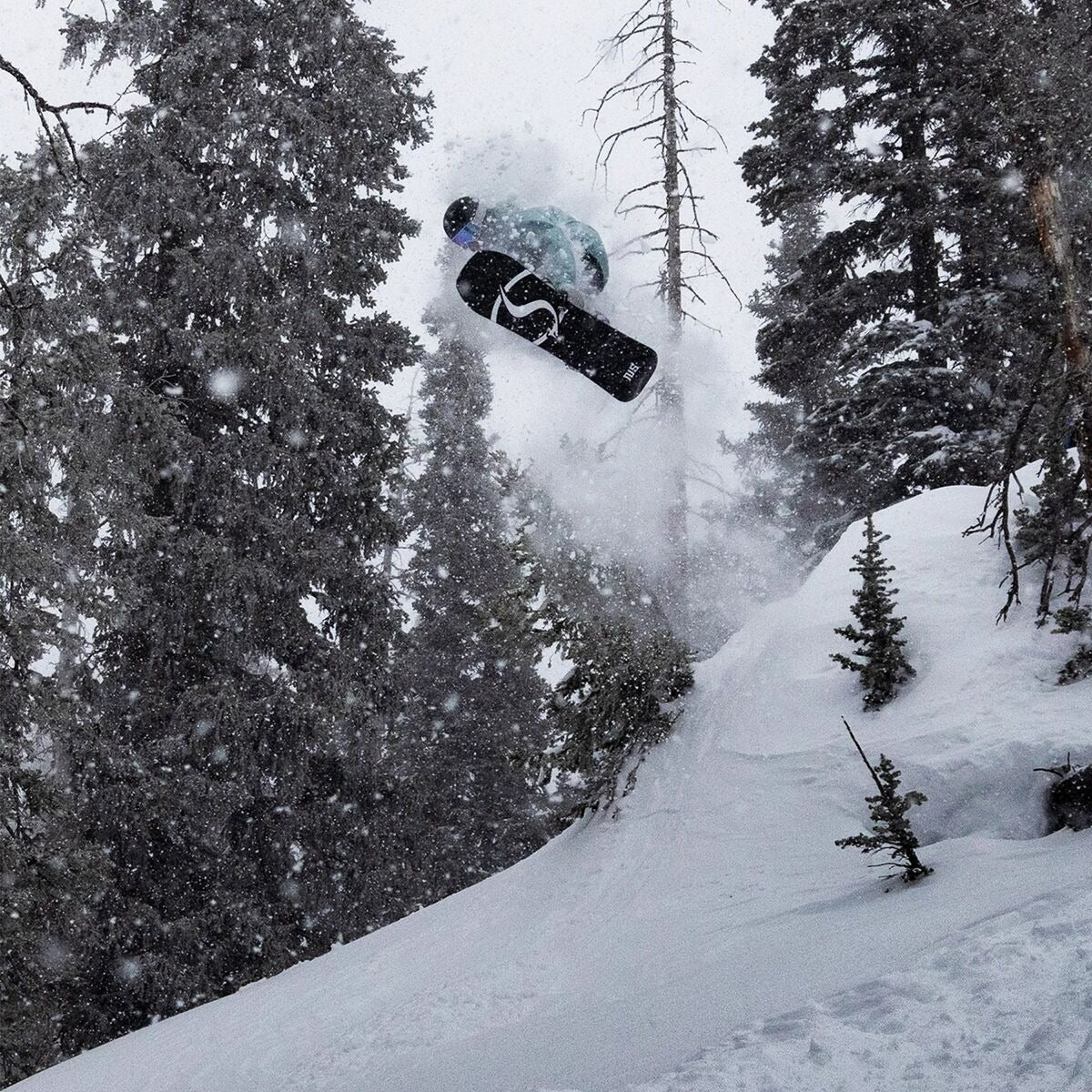 Never Summer Benchmark Snowboard - 2026 | One Color