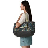 Patagonia Black Hole 25L Tote | Kaleido: Black